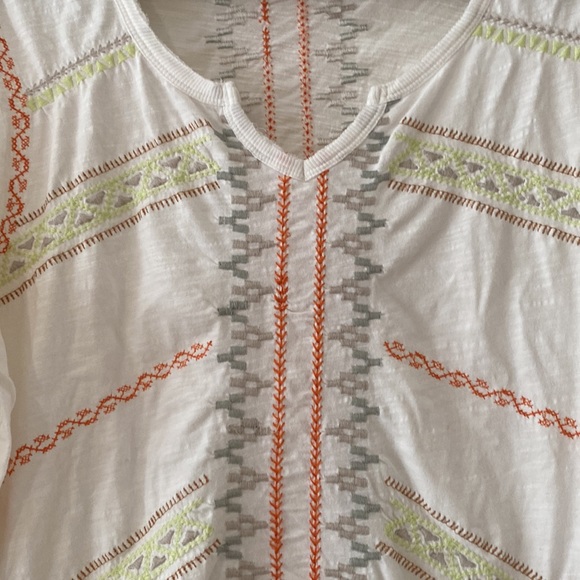 Sundance Embroidery Longsleeve Womens Top - Picture 2 of 5